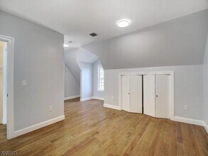 4 N 16th St in East Orange, NJ - Building Photo - Building Photo