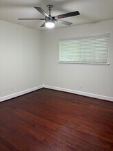 2210 Pomeran Dr in Houston, TX - Building Photo - Building Photo