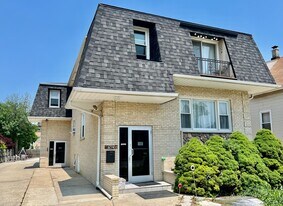 6734 W Dakin St in Chicago, IL - Building Photo