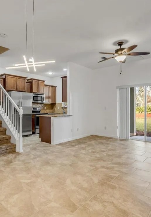 104 Kelly Thomas Way in Daytona Beach, FL - Building Photo - Building Photo
