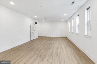 1335 N Marston St in Philadelphia, PA - Building Photo - Building Photo