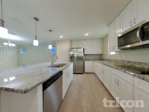 11692 N 165th Ln in Surprise, AZ - Foto de edificio - Building Photo