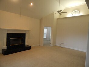 8408 Fiddlestick Way in Wilmington, NC - Building Photo - Building Photo