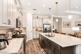 8131 Lucello Ter S in Naples, FL - Building Photo - Building Photo