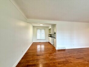 90 Rochelle Dr in St Catharines, ON - Building Photo - Building Photo