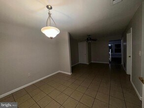 25 Corona Ct in Washington Township, NJ - Building Photo - Building Photo