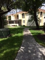 7847 Miller Dr in Miami, FL - Building Photo