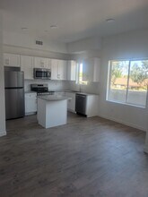 Williams Court in Phoenix, AZ - Foto de edificio - Building Photo