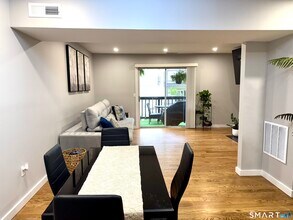 25 Padanaram Rd in Danbury, CT - Building Photo - Building Photo