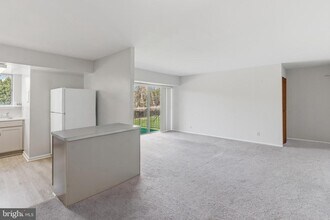 3712 N Rosser St in Alexandria, VA - Building Photo - Building Photo