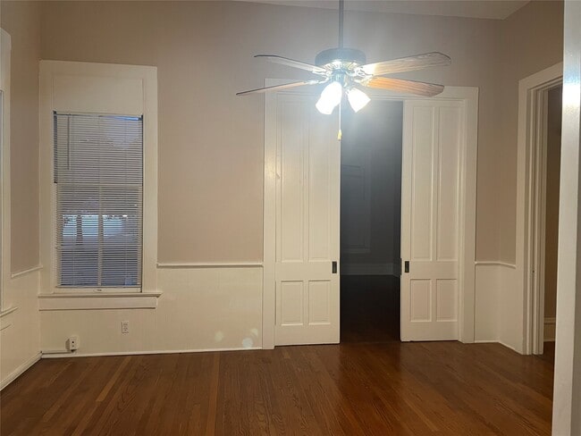 property at 1909 Broadway Avenue J