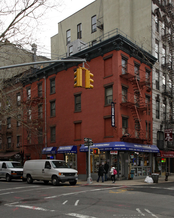 129 Sullivan St in New York, NY - Building Photo