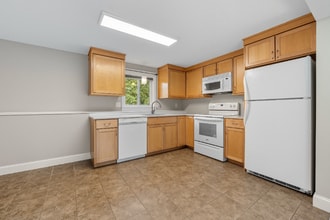 35 Prescott Rd in Raymond, NH - Building Photo - Building Photo