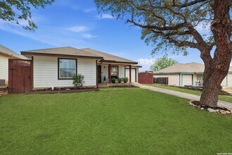 2829 Wyoming St in San Antonio, TX - Building Photo - Building Photo