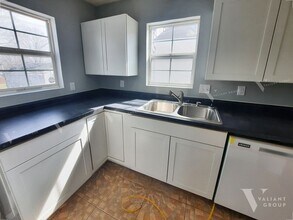 2030 N Boonville Ave in Springfield, MO - Building Photo - Building Photo