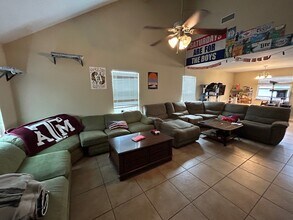 2502 Horse Shoe Dr in College Station, TX - Building Photo - Building Photo