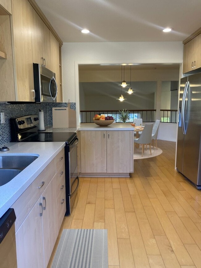 property at 3319 Caminito Eastbluff