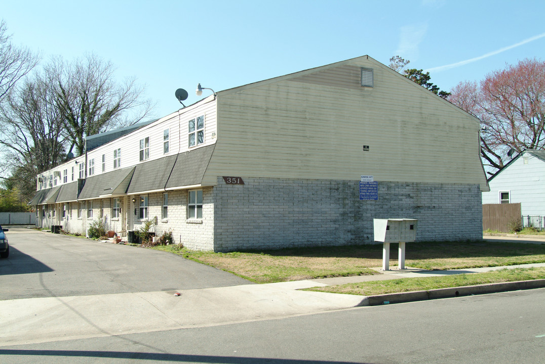 Sunrise Apartments in Norfolk, VA - Foto de edificio