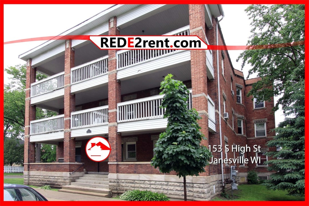 153 S High St-Unit -3 in Janesville, WI - Building Photo