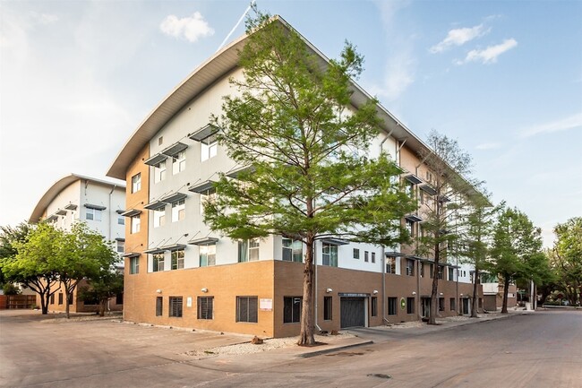 property at 3015 Bryan St