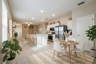 2651 Island Walk Dr in Deltona, FL - Foto de edificio - Building Photo