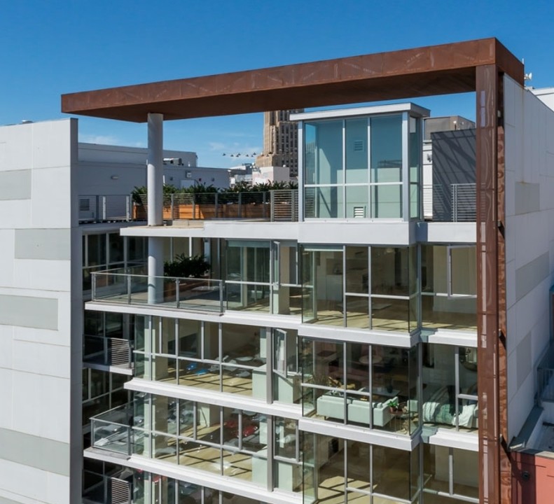 570 Jessie in San Francisco, CA - Building Photo