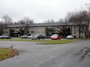 Timbercrest Apartments in Meadville, PA - Building Photo - Building Photo