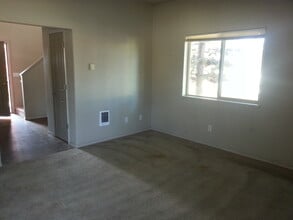 16406 Heath Dr in La Pine, OR - Building Photo - Building Photo