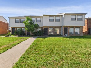 704 San Pedro Dr in College Station, TX - Building Photo - Building Photo
