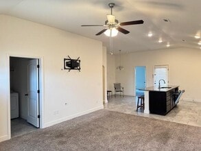 6000 NW Meade St in Bentonville, AR - Building Photo - Building Photo