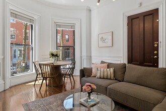 79 Waltham St, Unit 2 in Boston, MA - Building Photo - Building Photo