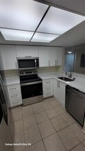 12025 Proctor Loop in New Port Richey, FL - Building Photo - Building Photo