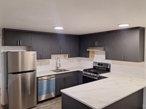 2015 E Gregory St in Tacoma, WA - Building Photo - Building Photo