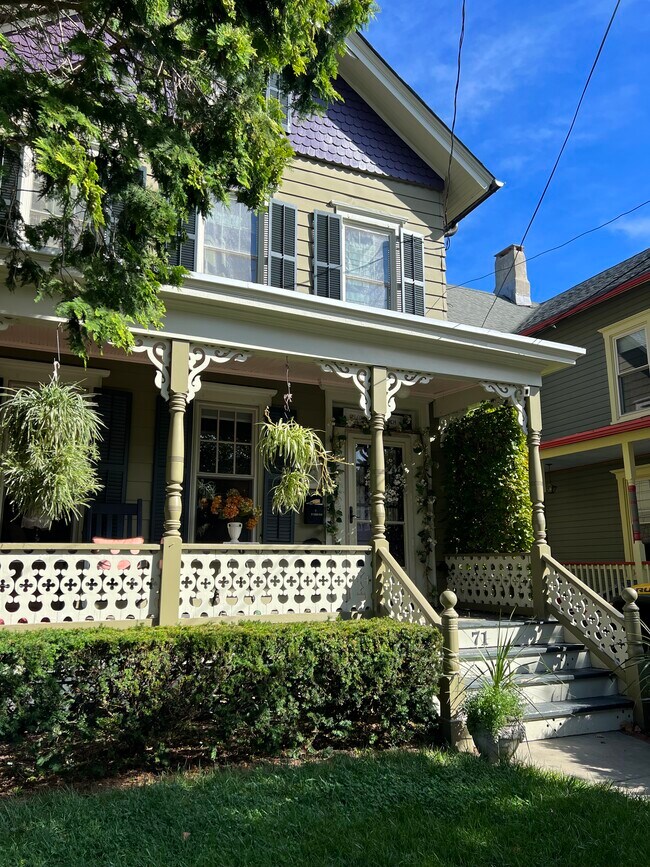 71 Wallace St Rentals in Red Bank, NJ