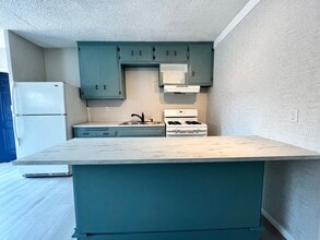 8704 Almond Rd in Lakeside, CA - Building Photo - Building Photo