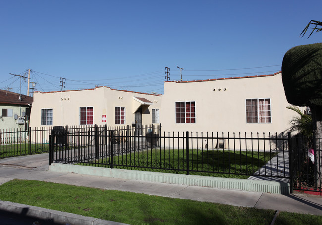 3521 E 58th St in Maywood, CA - Building Photo - Building Photo