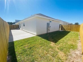 1621 W Smt Dr, Unit 4 in Pharr, TX - Building Photo - Building Photo