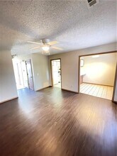 609 W Adams St in Fayetteville, AR - Building Photo - Building Photo