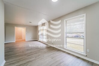 1047 Garden Park Dr in Jackson, MS - Building Photo - Building Photo