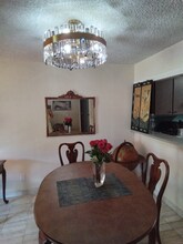 6479 137th Ave NE in Redmond, WA - Foto de edificio - Building Photo
