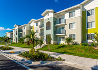 Liberty Square in Miami, FL - Foto de edificio - Building Photo