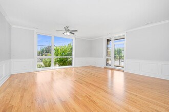 520 N Western Ave in Chicago, IL - Building Photo - Building Photo