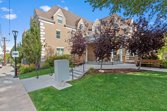 The Mansion in Boulder, CO - Foto de edificio - Building Photo