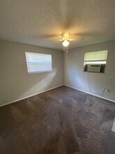 3765 137th Ave N in Largo, FL - Building Photo - Building Photo