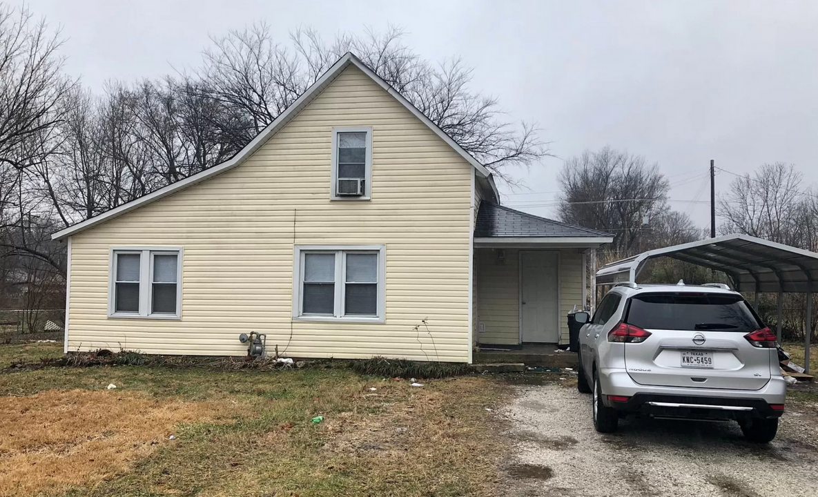 3214 W Lombard St in Springfield, MO - Building Photo