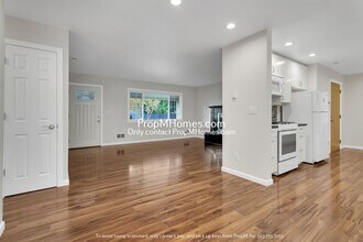 2560 SW Edgemoor Ave in Beaverton, OR - Building Photo - Building Photo