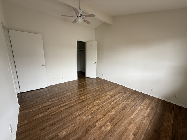 612 Victoria Ave, Unit B in Venice, CA - Foto de edificio - Building Photo