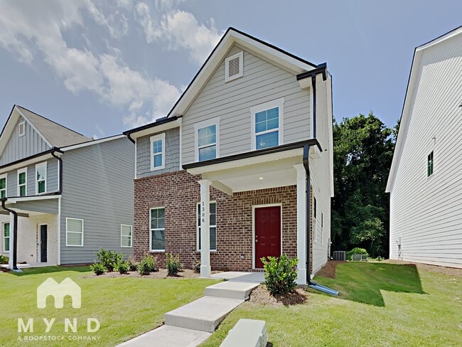 1306 Sweetbriar Cir in East Point, GA - Foto de edificio - Building Photo