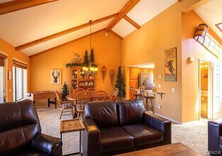 43065 Goldmine Woods Ln in Big Bear Lake, CA - Building Photo - Building Photo