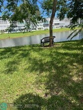 124 Tilford F in Deerfield Beach, FL - Foto de edificio - Building Photo